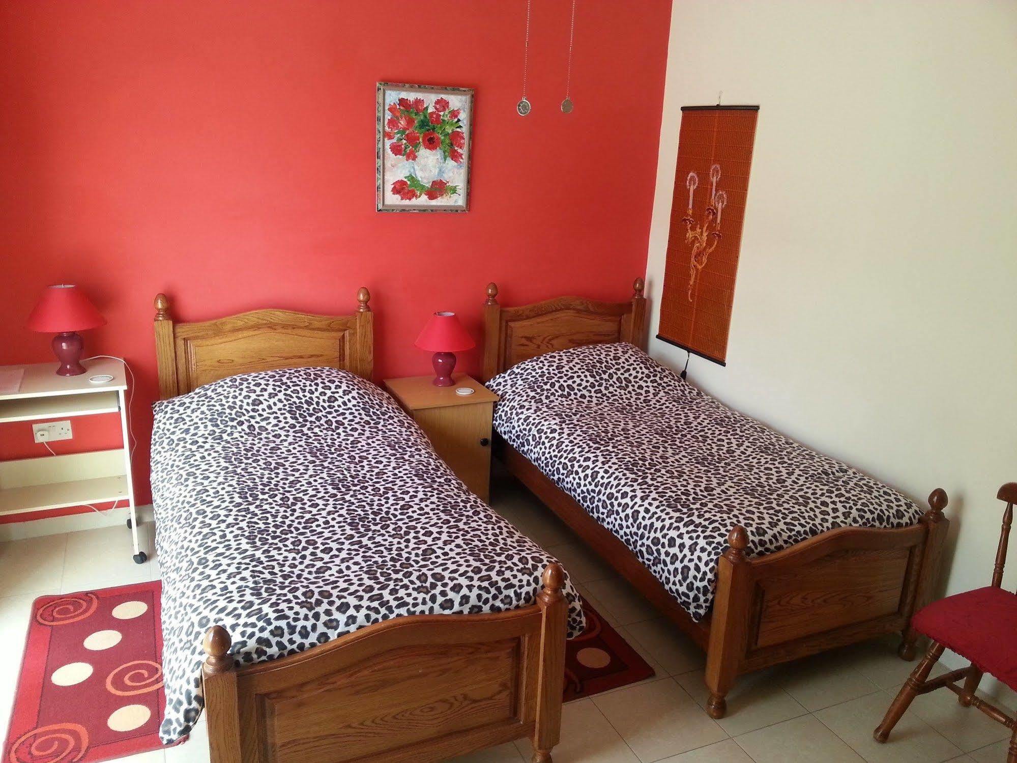 Akwador Guest House Marsaskala Esterno foto