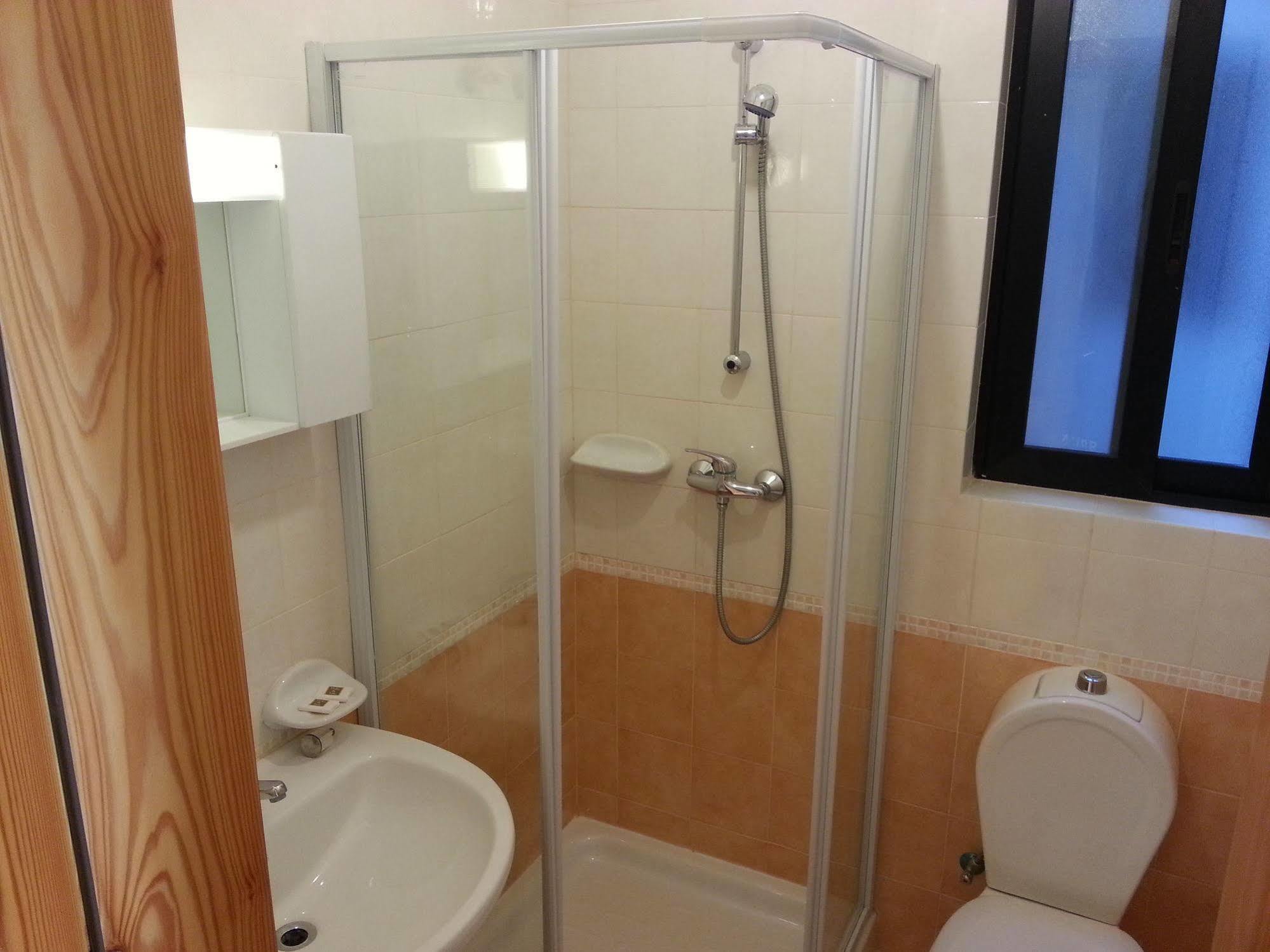 Akwador Guest House Marsaskala Esterno foto
