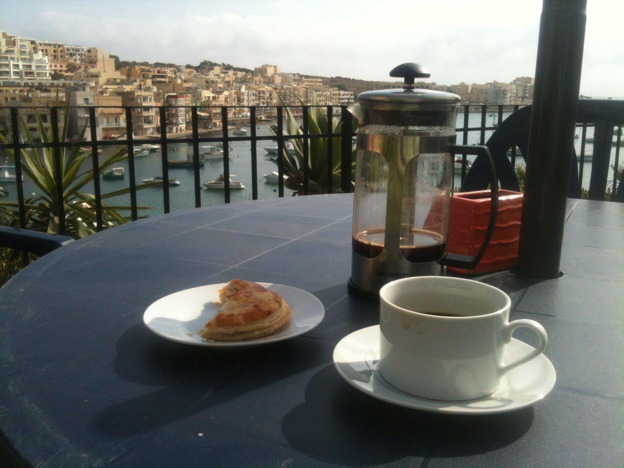 Akwador Guest House Marsaskala Esterno foto