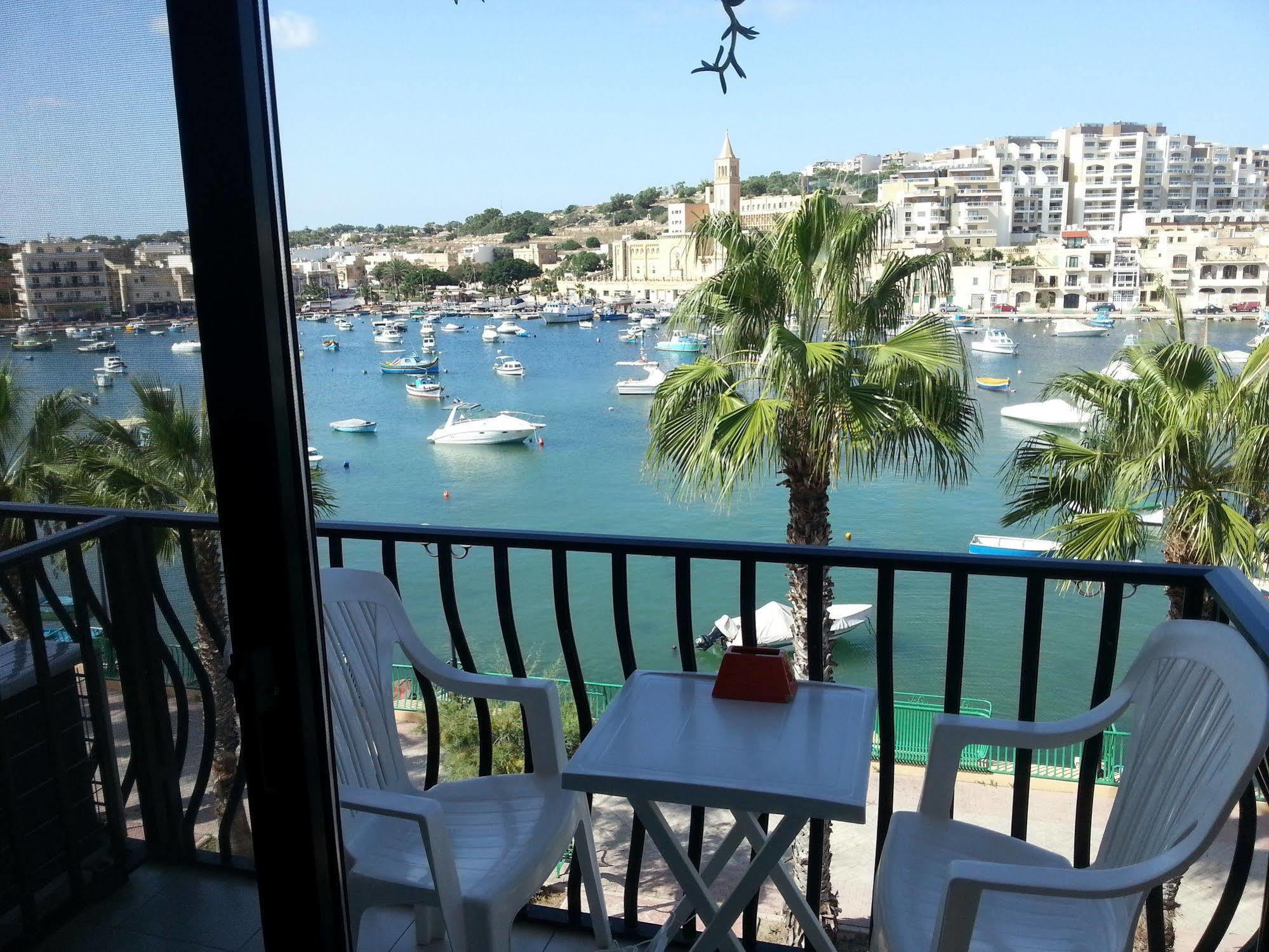 Akwador Guest House Marsaskala Esterno foto